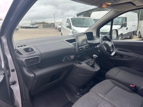 Peugeot Partner BLUEHDI PROFESSIONAL L1 9