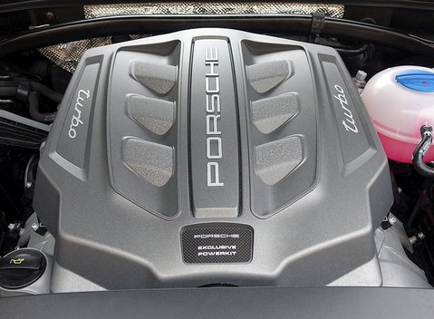 Porsche Macan Turbo Performance Package 27