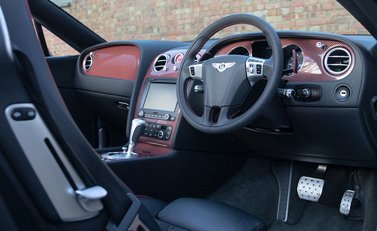 Bentley Continental Supersports Convertible ISR 13