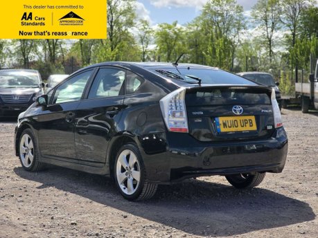 Toyota Prius 1.8 VVT-h T Spirit Hatchback 5dr Petrol Hybrid CVT Euro 5 (s/s) (136 ps) 3