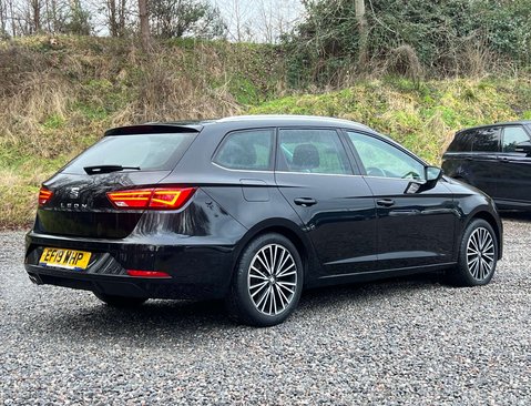 SEAT Leon 2.0 Leon Xcellence Luxury TSi Semi-Auto 5dr 4
