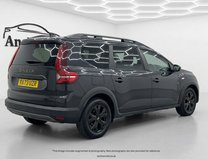 Dacia Jogger 1.6 Hybrid EXTREME MPV 5dr Petrol Hybrid Auto Euro 6 3
