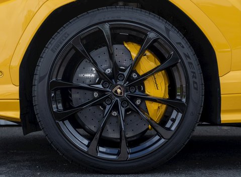 Lamborghini Urus 10