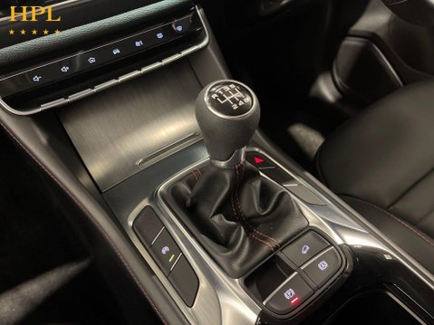 MG HS 1.5 T-GDI Trophy SUV 5dr Petrol Manual Euro 6 (s/s) (162 ps) 16