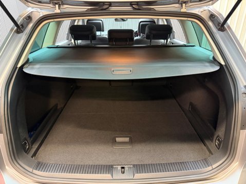 Volkswagen Passat 2.0 TDI GT Euro 6 (s/s) 5dr 49