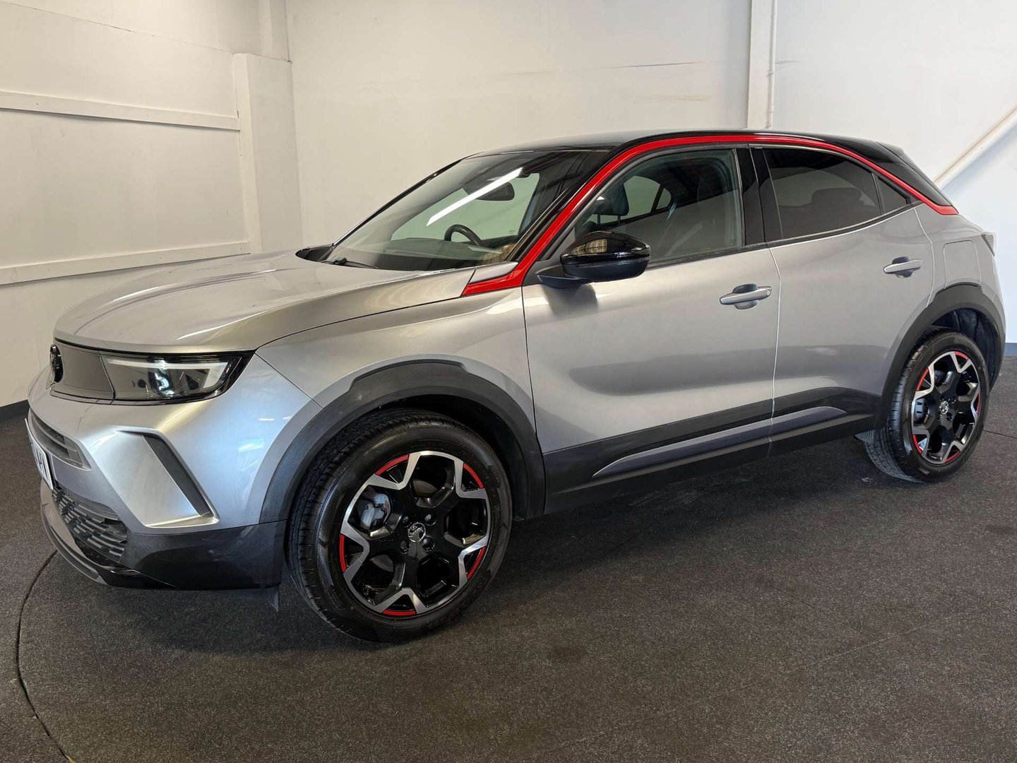 2023 Vauxhall Mokka — image 2