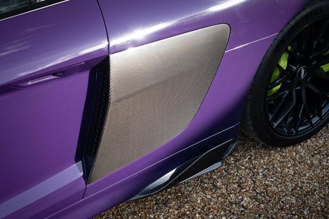 Audi R8 5.2 FSI V10 Plus S Tronic quattro Euro 6 (s/s) 2dr 22