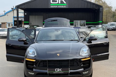 Porsche Macan GTS PDK -21 INCH ALLOYS -ELECTRIC TOWBAR -BOSE -SPORTS CHRONO -PDLS PLUS 19