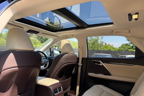 Lexus RX 450H LUXURY - PANORAMIC SUNROOF - RARE COLOUR COMBO 30