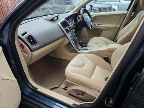 Volvo XC60 D5 SE LUX AWD 13