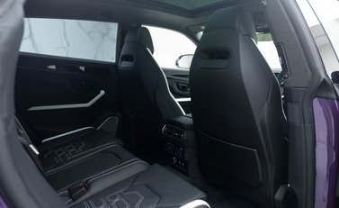 Lamborghini Urus SE 22