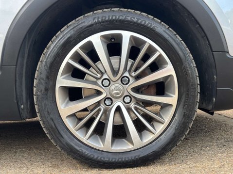Vauxhall Crossland X 1.2 Crossland X SRi Nav T 5dr 12