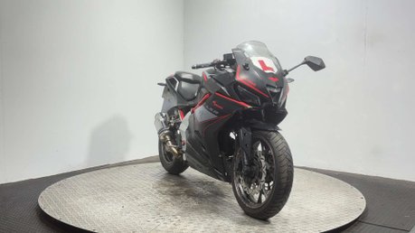 Lexmoto LXR 2020 21K RUNNING PROJECT SPORTS BIKE 125CC LEARNER 2