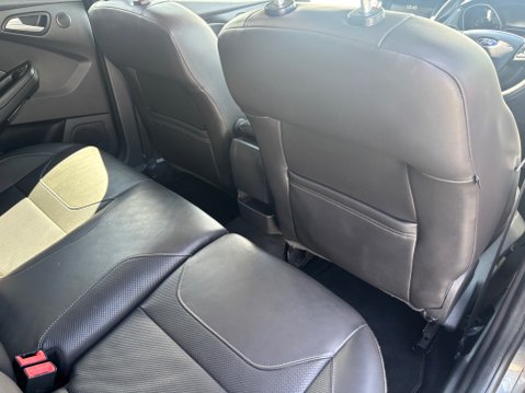 Ford Focus TITANIUM X 9