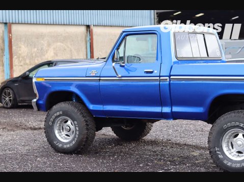 Ford F150 4WD 12