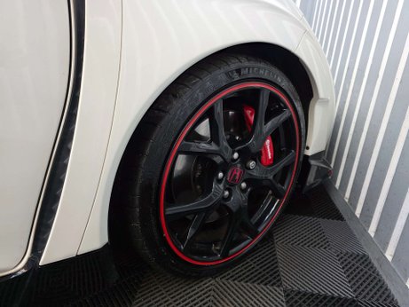 Honda Civic 2.0 i-VTEC Type R GT Hatchback 5dr Petrol Manual Euro 6 (s/s) (310 ps) 25