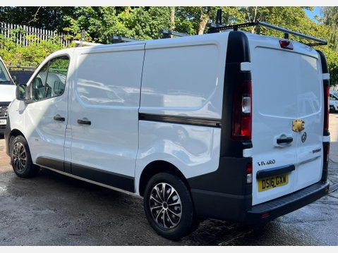 Vauxhall Vivaro 1.6 CDTi 2900 BiTurbo ecoFLEX L1 H1 Euro 5 (s/s) 5dr 15