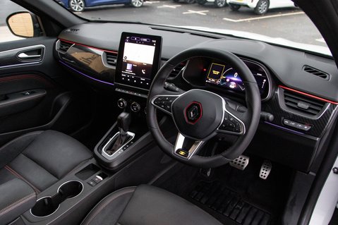 Renault Arkana RS LINE E-TECH 4