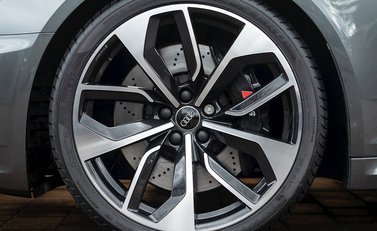 Audi RS4 Avant Sport Edition 10