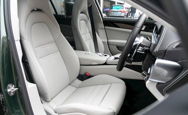 Porsche Panamera Turbo S E-Hybrid 12