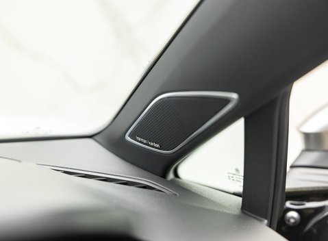 Volkswagen Golf R TSI 4MOTION 26