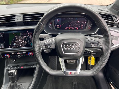 Audi Q3 2.0 TFSI 45 S line S Tronic quattro Euro 6 (s/s) 5dr 28