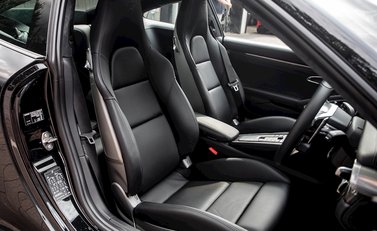 Porsche 911 (991.2) Carrera 4S 12