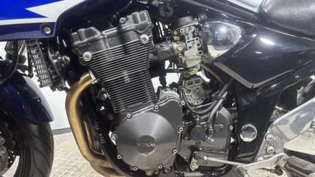 Suzuki Bandit 1200 2005 ONLY 21K NEW MOT SERVICED VERY CLEAN ICONIC MK2 NAKED 28