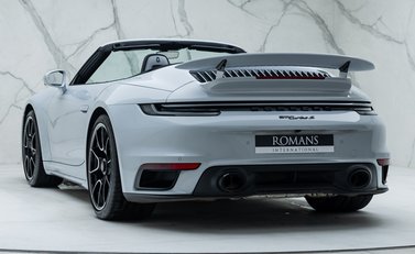 Porsche 911 Turbo S Cabriolet (992) 13