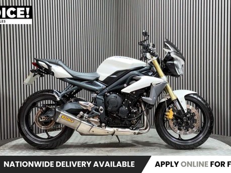 Triumph Street Triple 2013 ONLY 19K, QUICKSHIFTER, ARROW PIPE, NEW MOT