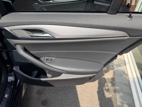BMW 5 Series 520D M SPORT TOURING 40