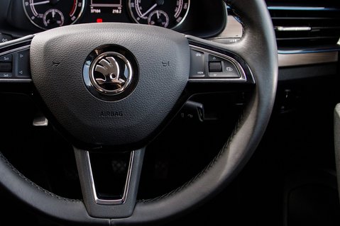 Skoda Kamiq SE TSI 19