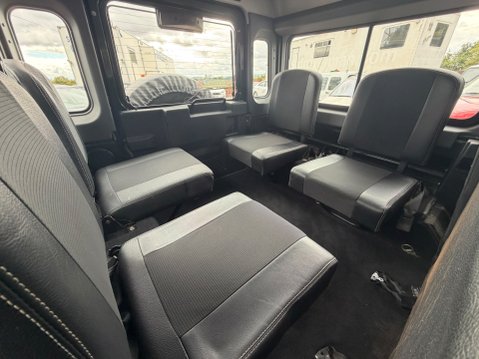 Land Rover Defender 110 TD5 XS STATION WAGON 19