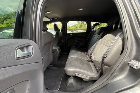 Ford Kuga ST-LINE AUTOMATIC -ONE OWNER- FORD SERVICE HISTORY - APPLE CARPLAY 24