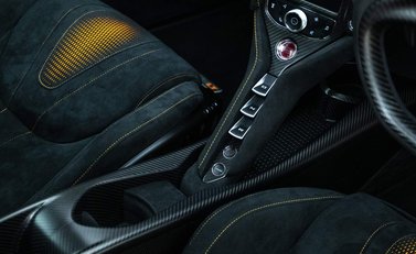 McLaren 765LT V8 SSG 14