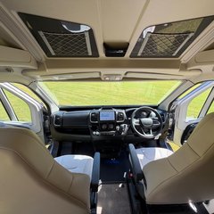 Auto-Trail V-Line 635 35 L4H2 STANDARD PV 4