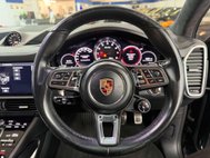Porsche Cayenne 4.0 Cayenne V8 T Auto 4WD 5dr 28