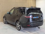 Land Rover Discovery 3.0 Discovery R-Dynamic HSE MHEV Auto 4WD 5dr 12