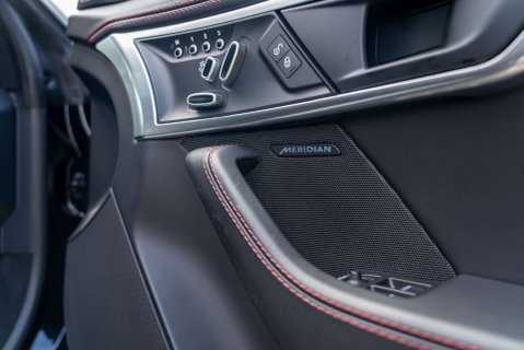 Jaguar F-Type 5.0 F-Type V8 R AWD Auto 4WD 3dr 13