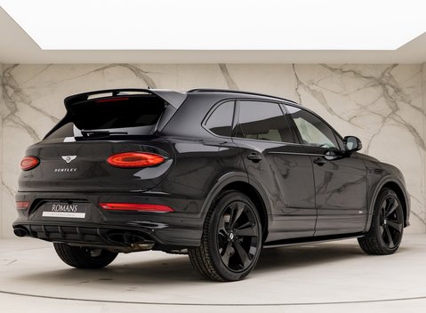 Bentley Bentayga V8 6