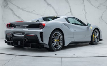 Ferrari 488 Pista Spider 8