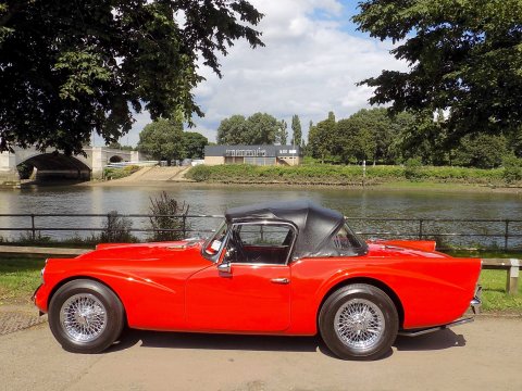 Daimler SP250 Dart 7