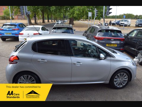 Peugeot 208 1.2 208 Allure 5dr 2