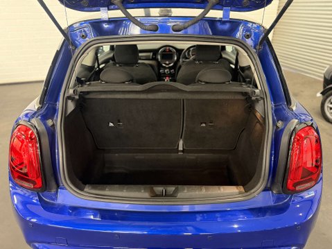 Mini Hatch 2.0 Cooper S Auto 3dr 13