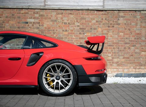 Porsche 911 (991) GT2 RS 36