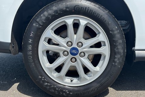 Ford Transit Connect 240 L2 Limited 120 ps Panel Van 29