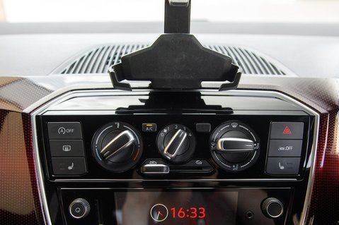 Volkswagen Up GTI 28