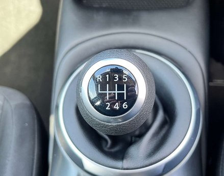 Nissan Juke 1.0 Juke Acenta Premium DiG-T 5dr 51