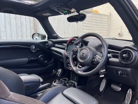 Mini Hatch 2.0 Cooper S Sport Hatchback 3dr Petrol Steptronic Euro 6 (s/s) (192 ps) 10
