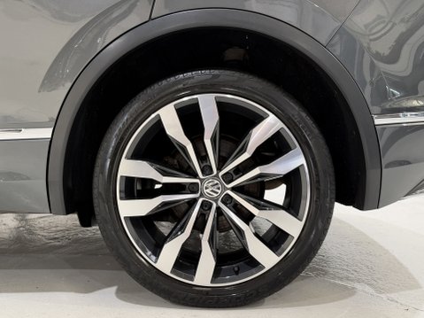 Volkswagen Tiguan 2.0 TSI R-Line Tech SUV 5dr Petrol DSG 4Motion Euro 6 (s/s) (230 ps) 15